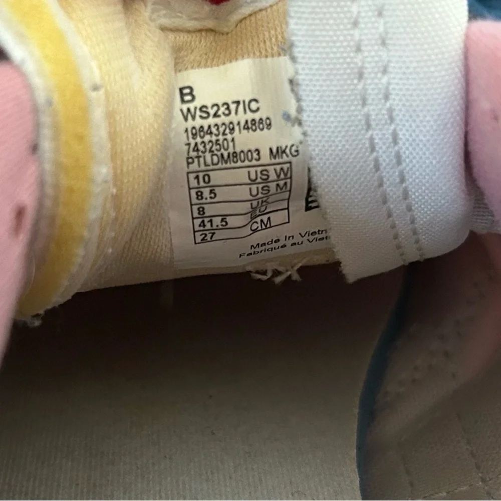 New Balance Women’s Pink and Blue Athletic Tennis Shoes Size 10